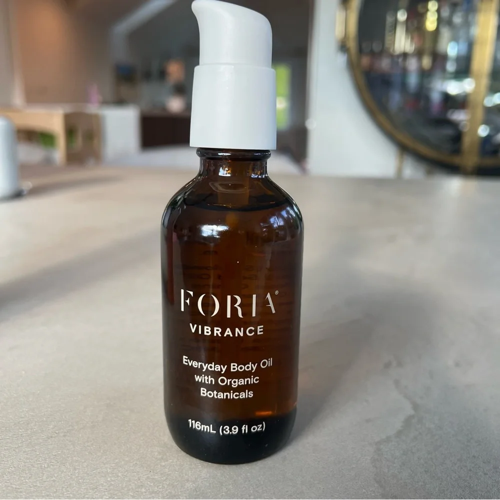 FORIA‎ Vibrance Everyday Body Oil with Organic Botanicals - Picture 2 of 4
